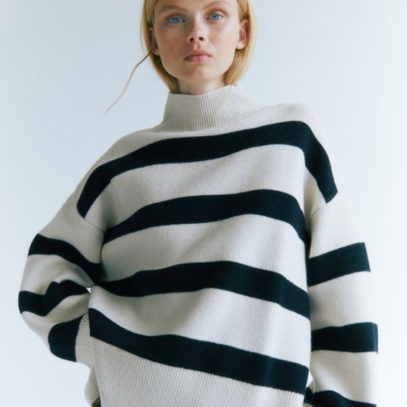 H&M Oversized Mock-turtleneck Sweater - Picture 6 of 8
